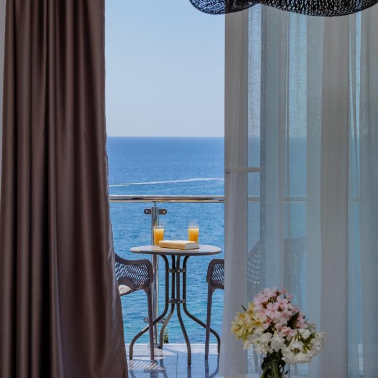 Bliss Apartments - Apartman sa 2 Spavaće Sobe, Terasom i Pogledom na More - 5