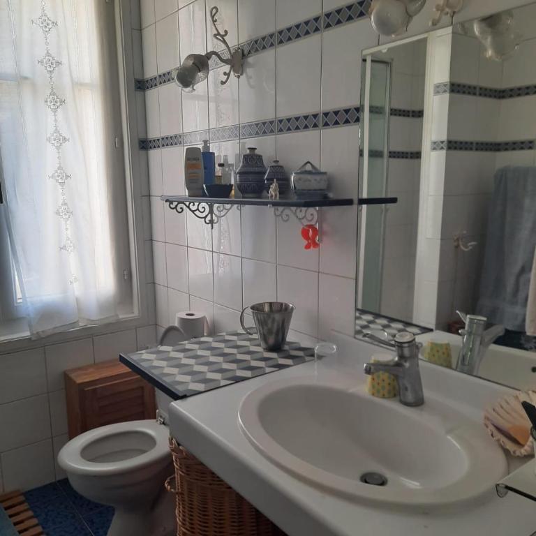 Chambres d'hôtes calmes sur jardin Paris Batignolles - Chambre Double avec Salle de Bains Privative - 7