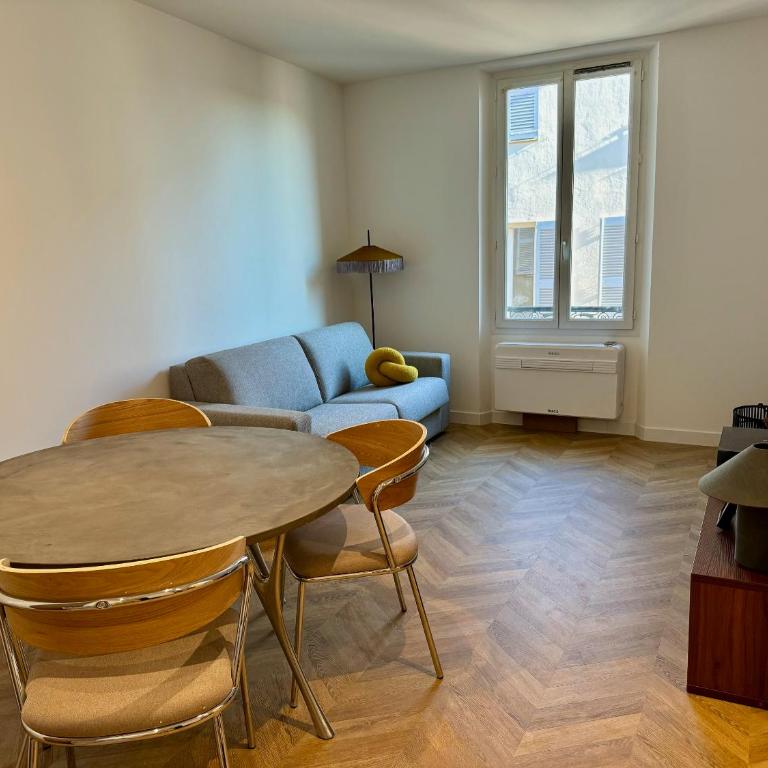 Appartement rétro dans le centre - Apartamento de 1 dormitorio - 12