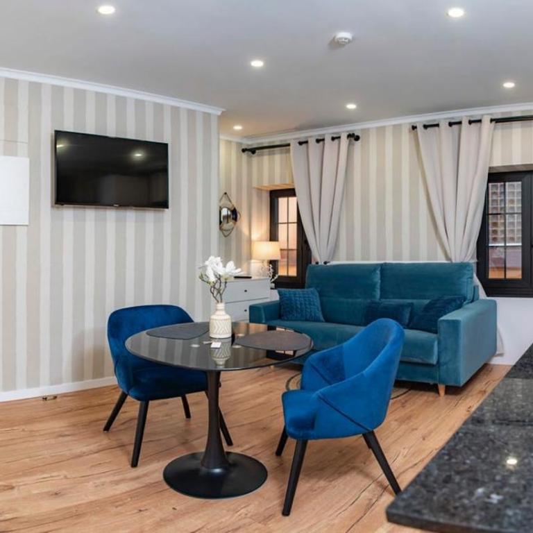 "Breeze" Aparthotel by Parrot`s House - Apartamento - 4