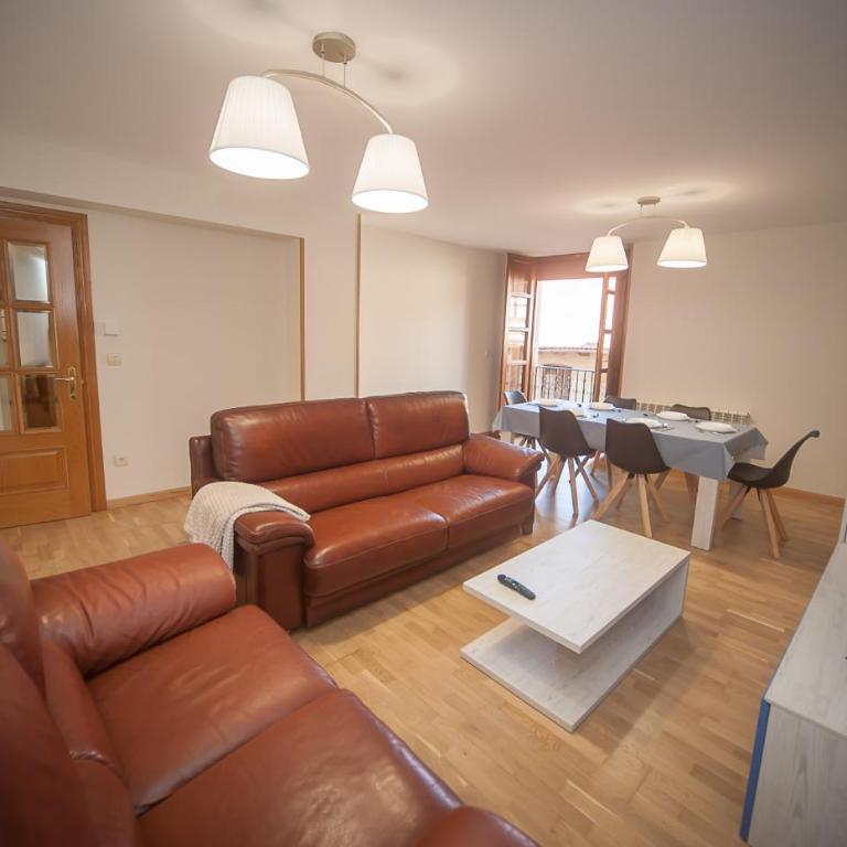 Apartamento Pradas Jaca - Apartamento de 3 dormitorios - 24