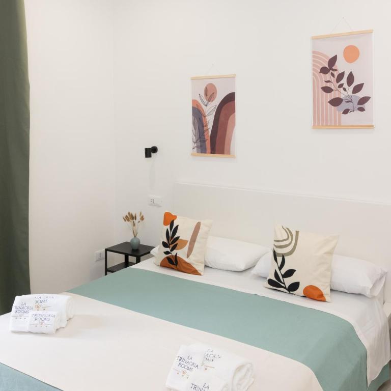 La Trinacria Rooms - Double Room with Balcony - 11