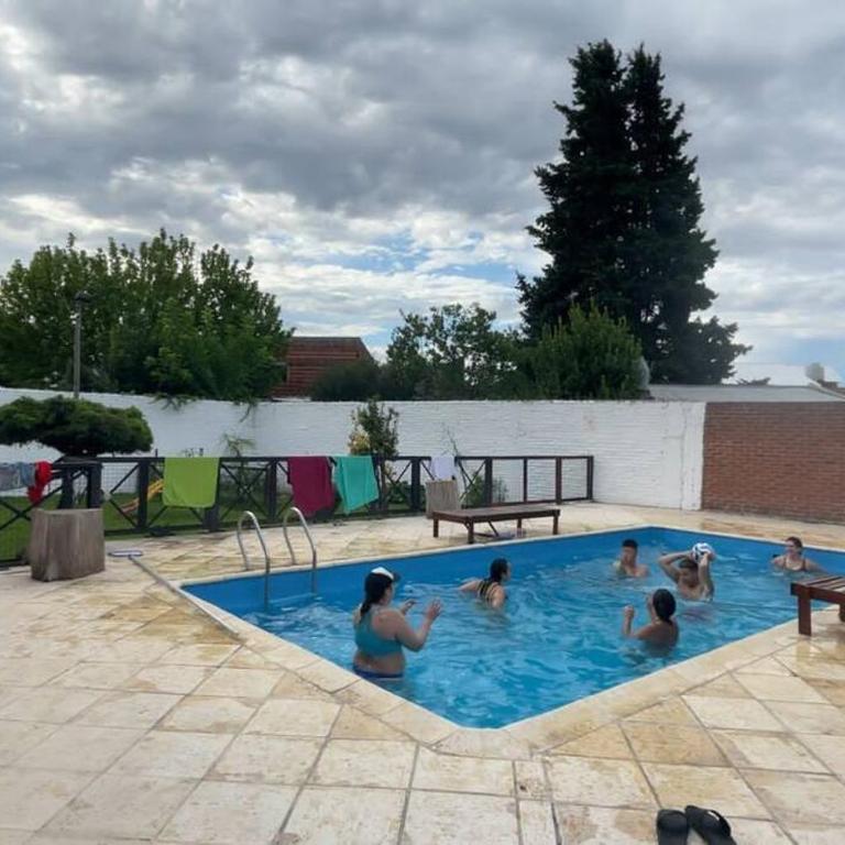 Hospedaje en Monte Grande - Three-Bedroom House - 14