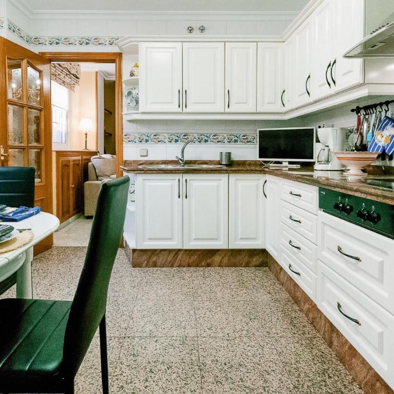 1 Bedroom Awesome Apartment In Sevilla - Apartamento de 1 dormitorio - 10