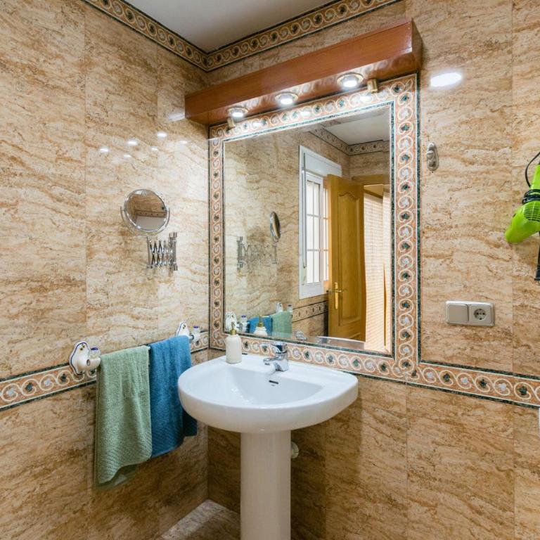 1 Bedroom Awesome Apartment In Sevilla - Apartamento de 1 dormitorio - 13