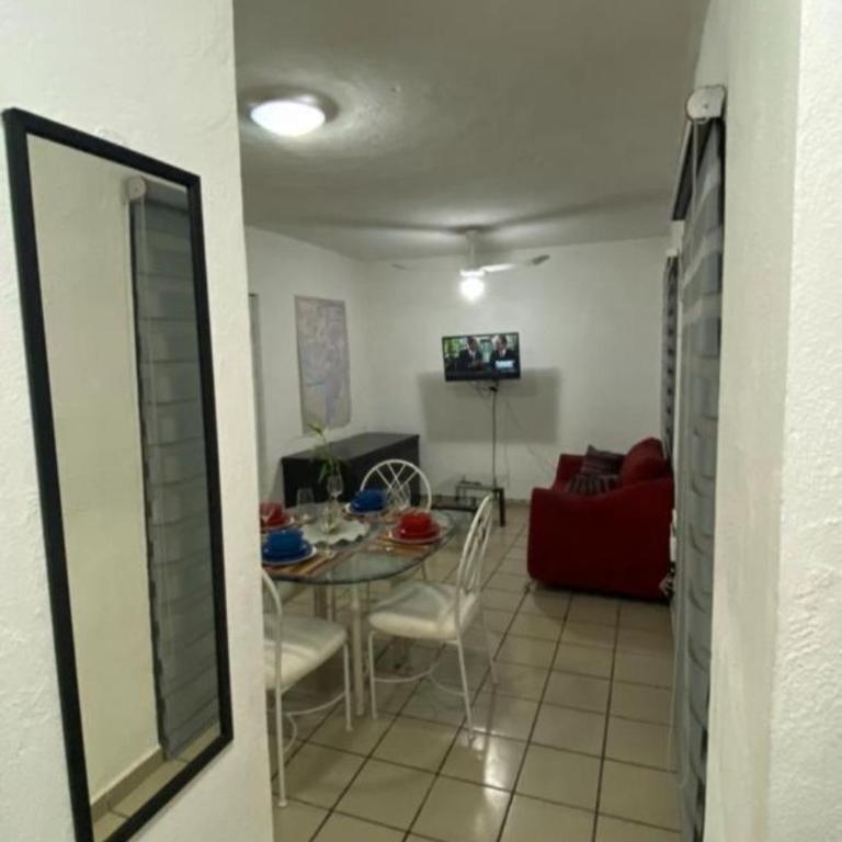 Departamento Vallarta - Two-Bedroom Apartment - 14