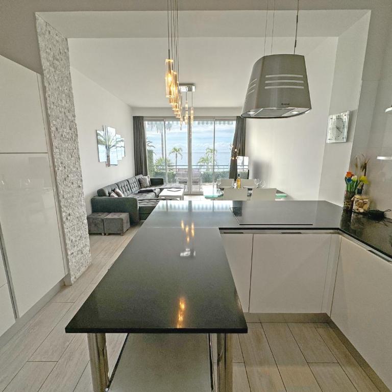 Gorgeous Oceanfront Apartment Promenade - Appartement - Vue sur Mer - 19