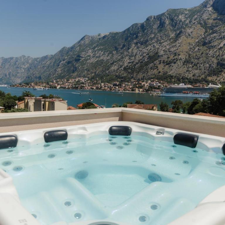 Marea DeLuxe Apartments - Studio with Terrace - 1