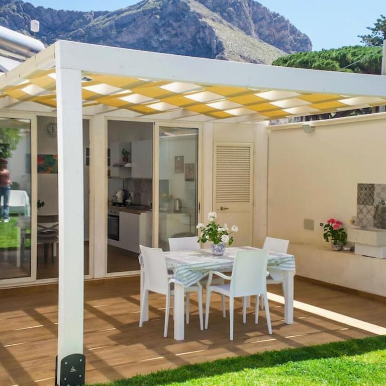 Casa vacanze Casuzza Sferracavallo Palermo - One-Bedroom House - 1