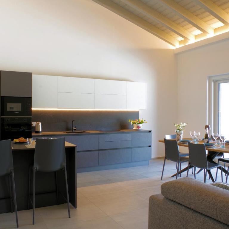 La Terrazza sul Lago - Appartamento con Vista e Balcone - 15