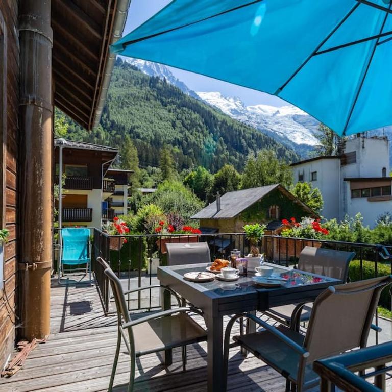 Heart of Chamonix Lovely and cosy 2 bedrooms, terrace, parking - Two-Bedroom Apartment - 7