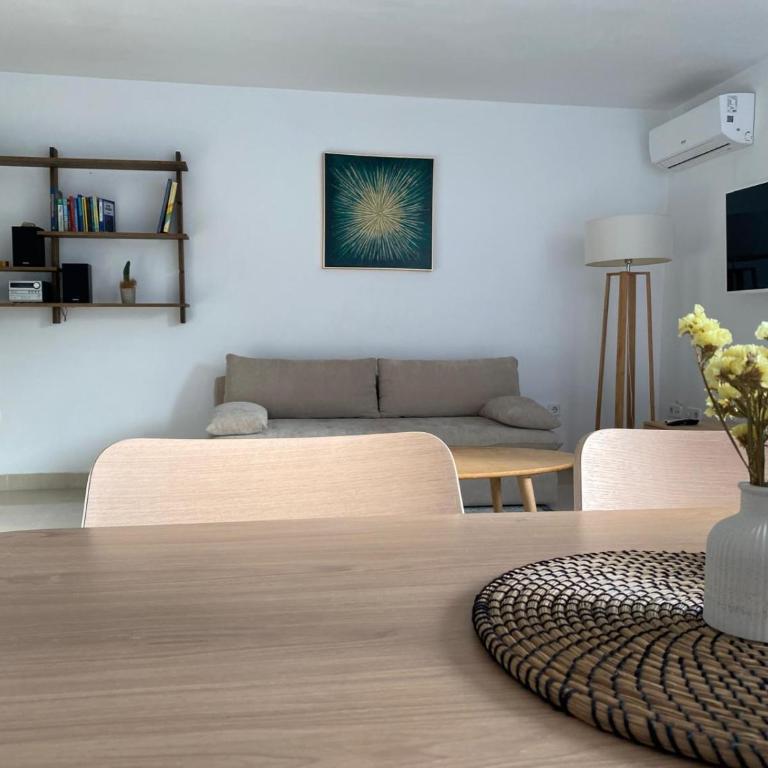 Cal Indigo - Unique flat in Cap Salou - Mind & feet in Water - Apartamento de 2 dormitorios - 9