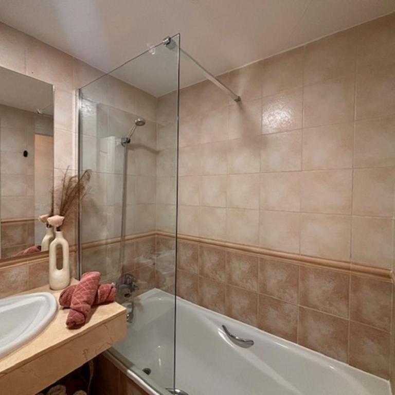 Green Mar I D 202 - Apartamento de 2 dormitorios con vistas a la piscina - 34