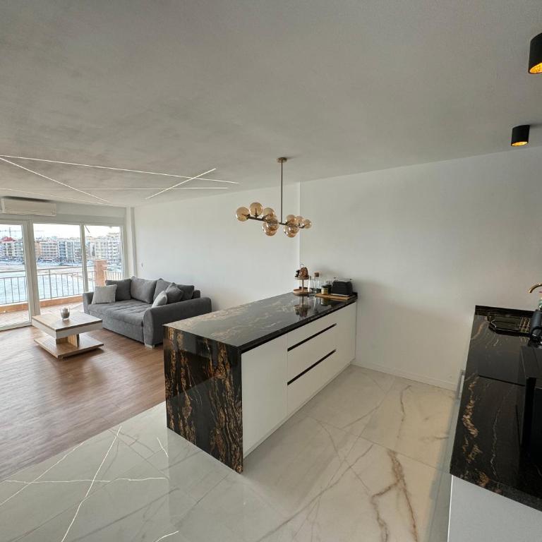 Luxury apartament Luz Mar in playa de los Locos - Two-Bedroom Apartment - 3