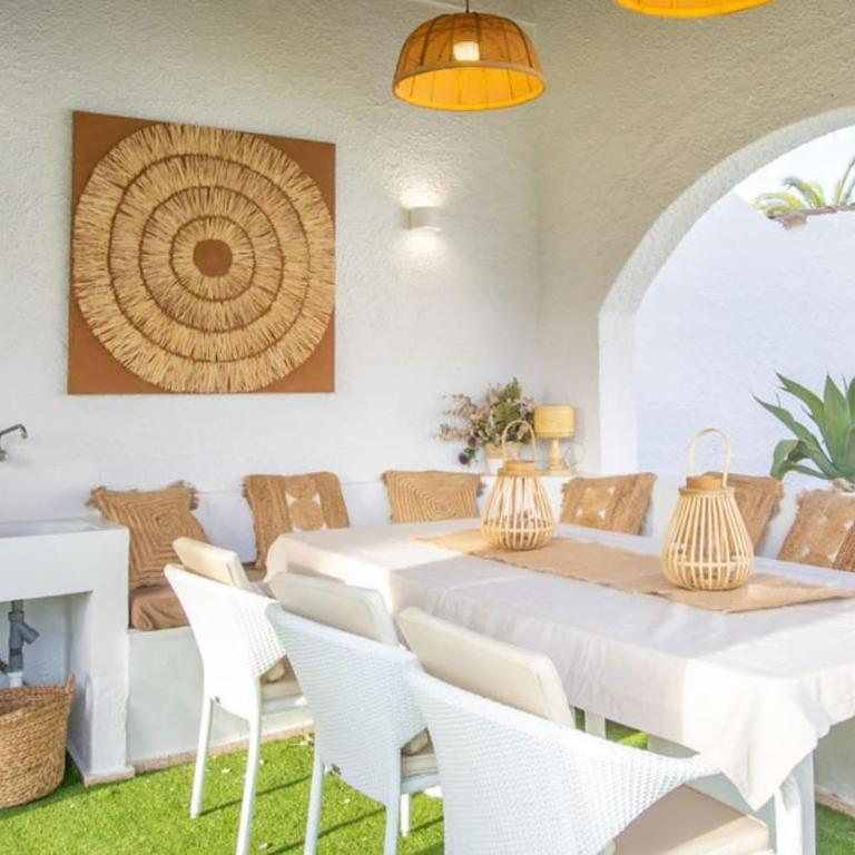 Alteaview Luxury villa By Calpitality - Villa - 3