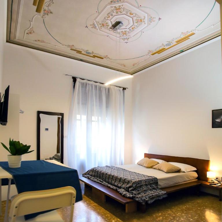 Tiritù Apartments - Camera Matrimoniale Deluxe con Balcone - 1