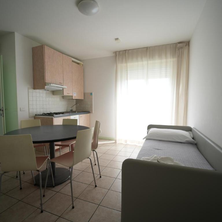 Lugano Residence - Appartamento con 2 Camere da Letto e Balcone - 2