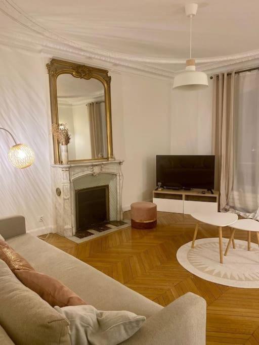 haussmannien, près arc Triomphe - Appartement 1 Chambre - 17