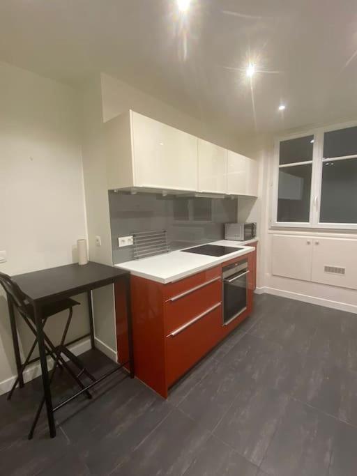 haussmannien, près arc Triomphe - Appartement 1 Chambre - 18