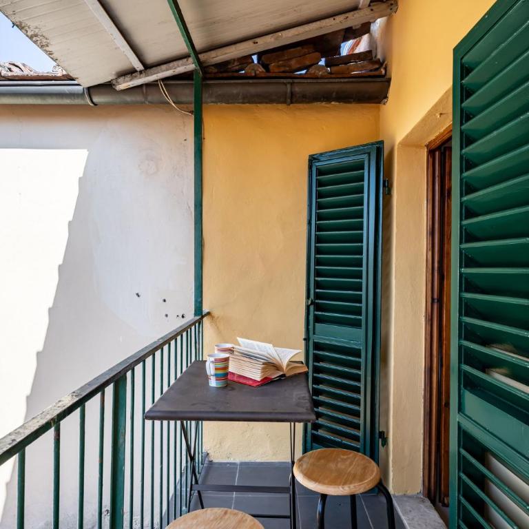 GuestHost - Pisana 236 Suites - Camera Matrimoniale con Balcone - 4