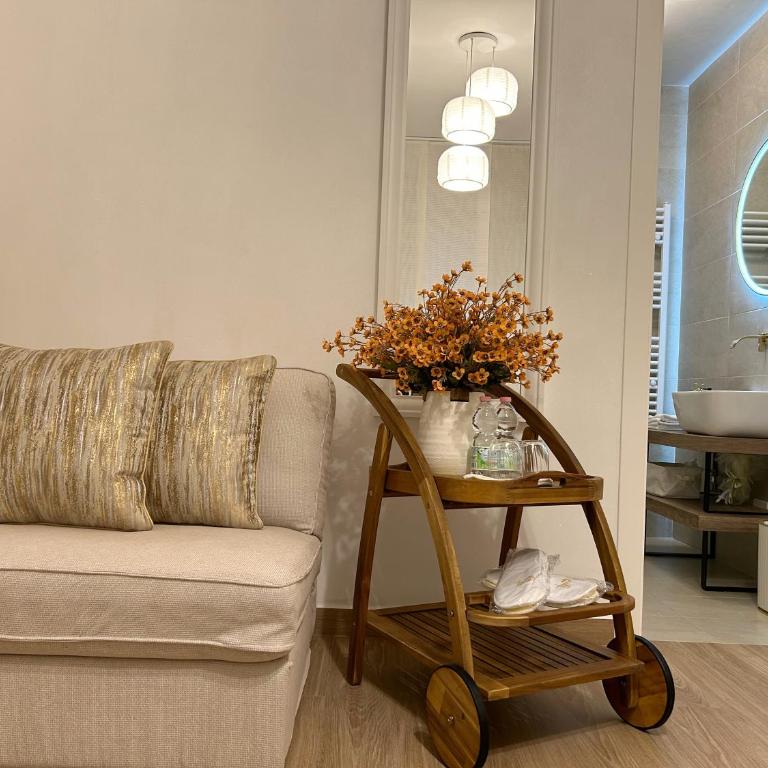 Thalia Room Venezia Mestre - Camera Tripla con Bagno Privato - 3