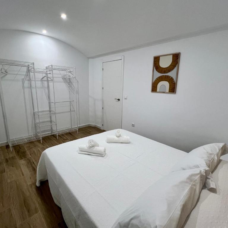 Los Naufragos Beach Apartment - One-Bedroom Apartment - 7