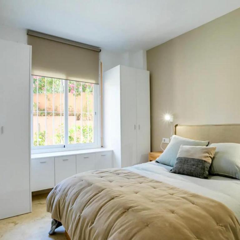 No10 - Beachfront Estepona close to port, 2 bedroom, 2 bathroom, sleeps 5 - Apartamento Familiar de 2 dormitorios con vistas - 8
