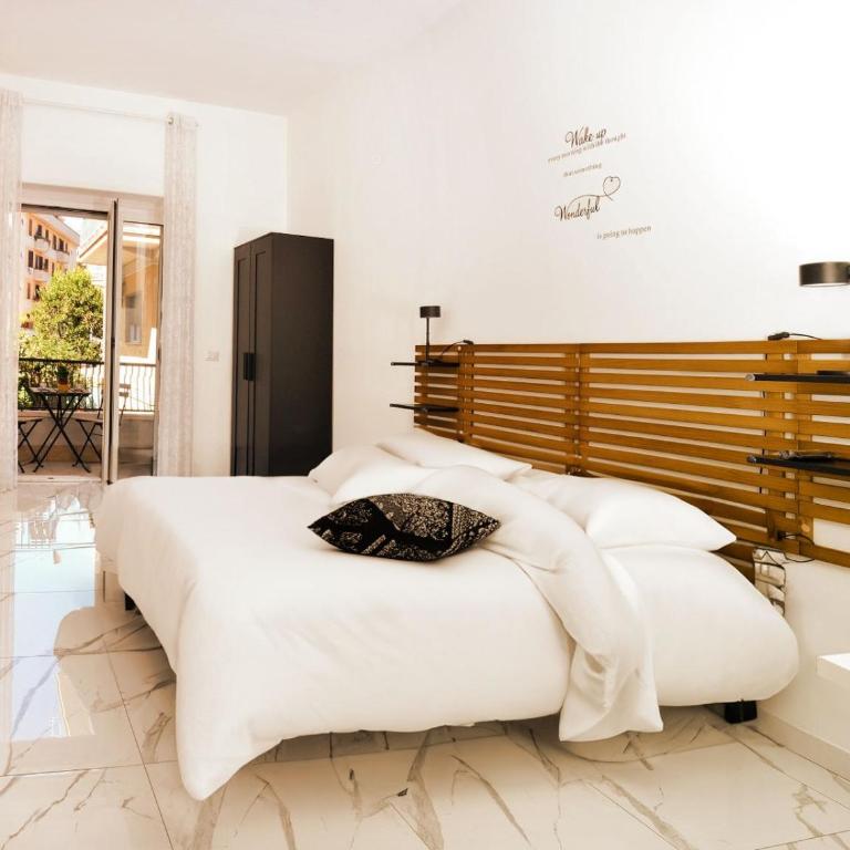 B&Baldo Vatican - Double Room with Balcony - 4