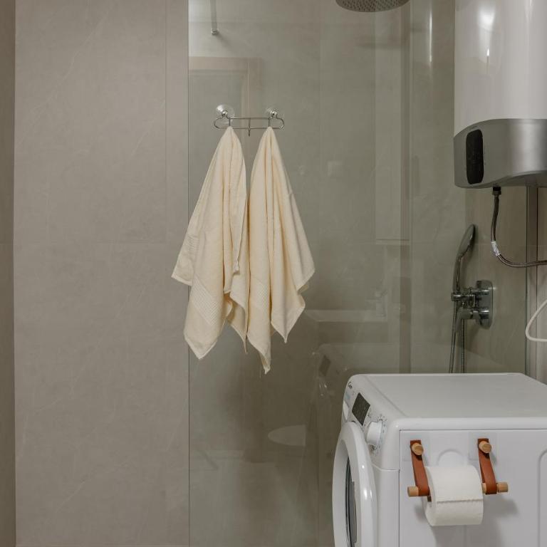LUX Seafront APT - Close to the Sea - Private Parking - Apartman sa 1 Spavaćom Sobom, Pogledom na More i Balkonom - 13