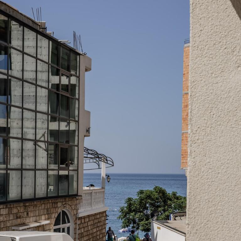 LUX Seafront APT - Close to the Sea - Private Parking - Apartman sa 1 Spavaćom Sobom, Pogledom na More i Balkonom - 17