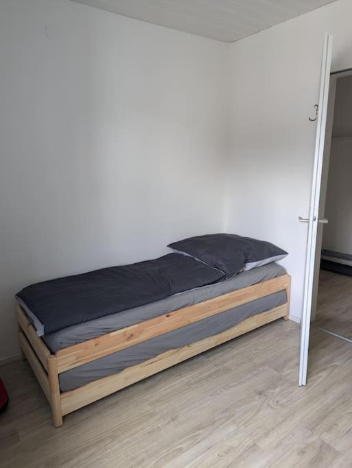 sonnige Ferienwohnung mit Balkon - Apartamento de 1 dormitorio - 6