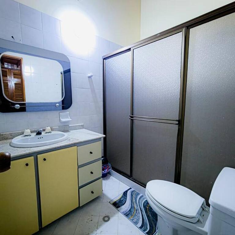 acogedora casa a 10 min del aeropuerto - Casa de 4 dormitorios - 11