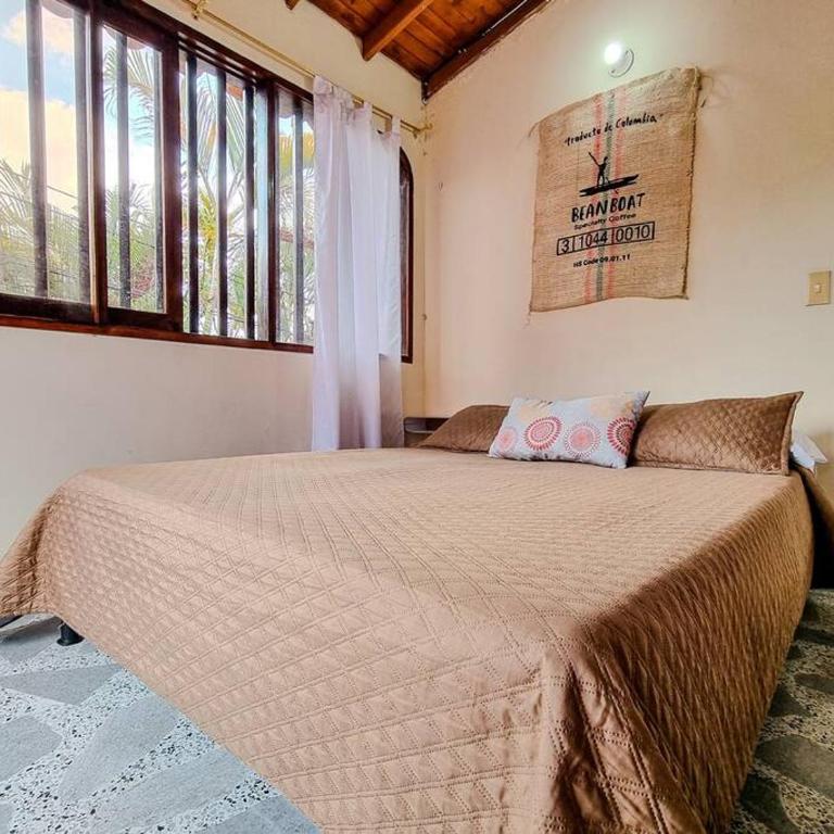 acogedora casa a 10 min del aeropuerto - Casa de 4 dormitorios - 46