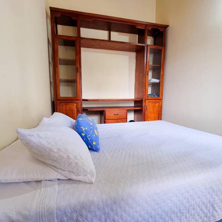 acogedora casa a 10 min del aeropuerto - Casa de 4 dormitorios - 54