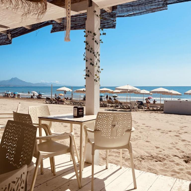 New Spacious Family Apartment 3 Bedrooms Pool 5 Min from the Sea - Apartment - 1