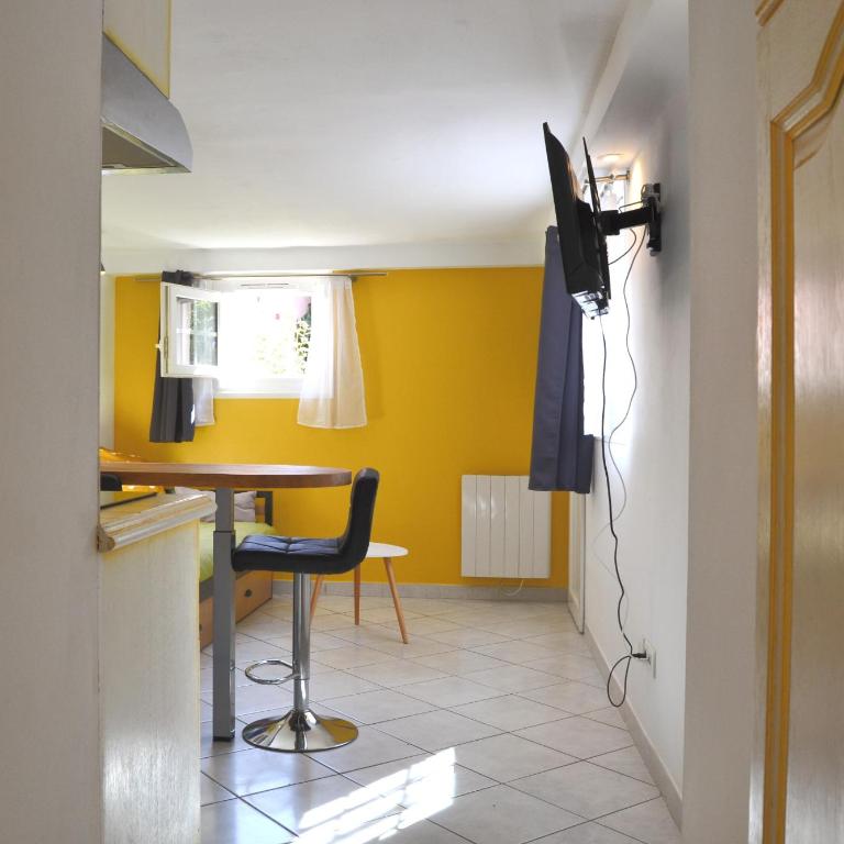 L'atelier de Papy d'Albi - Parking - Centre Albi accessible à pied - Estudio con sofá cama - 8