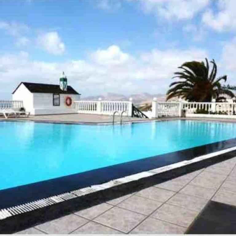Luxury Sea View - Two-Bedroom Apartment - 18