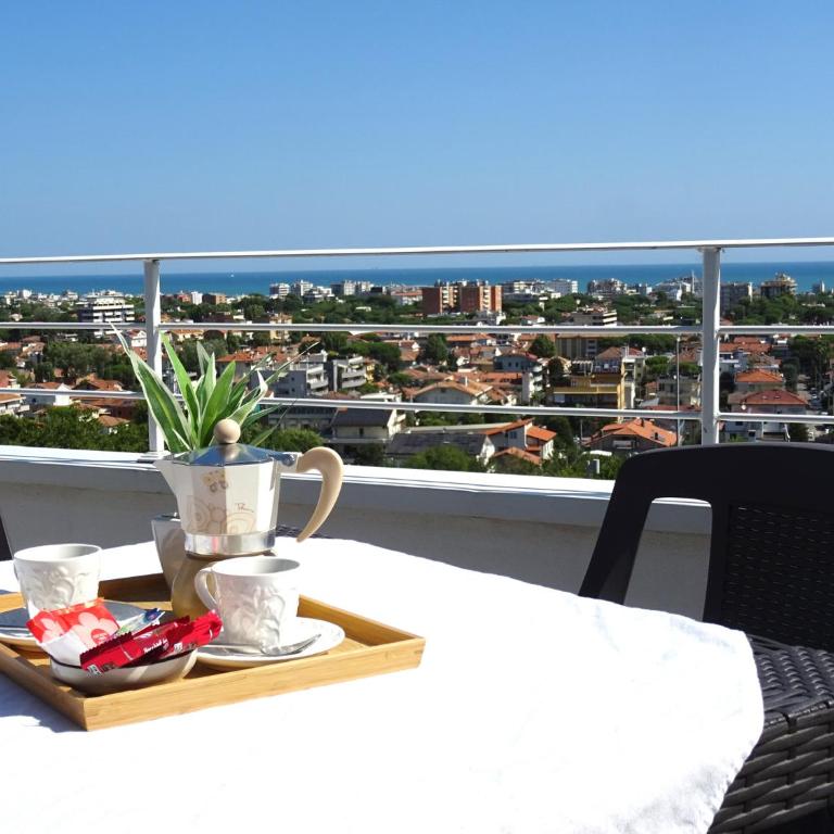 B&B Cá Bianca Ventisette Riccione - Camera Matrimoniale Deluxe con Vista Mare Laterale - 1