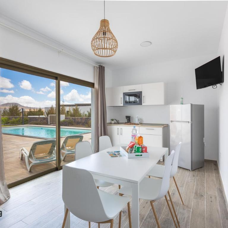 Lola Family Lajares iRent Fuerteventura - Two-Bedroom Apartment - 1