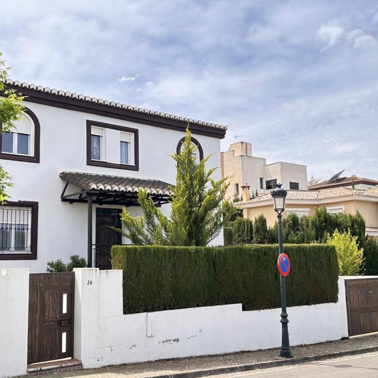 Extraordinaria Villa con piscina y chimenea - Five-Bedroom House - 2