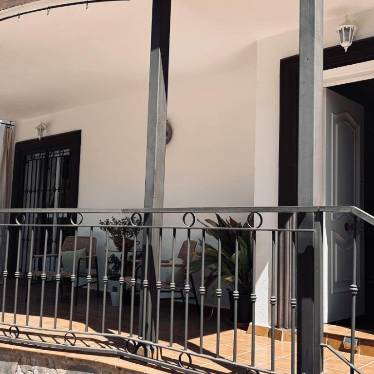 Extraordinaria Villa con piscina y chimenea - Five-Bedroom House - 29