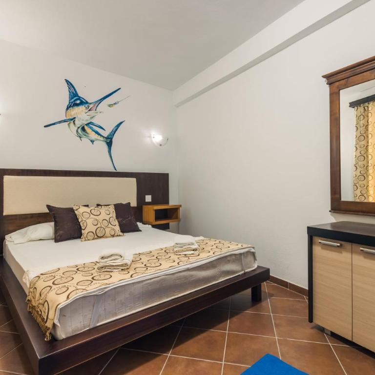 Apartments FourRoses - Standard Two-Bedroom Apartment - 7