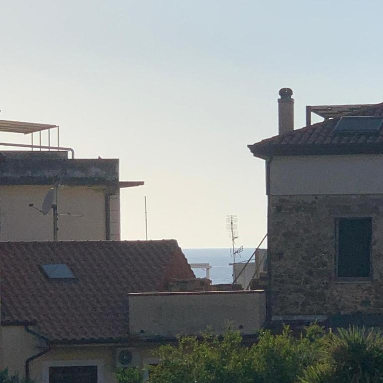 Bilocale centrale vicino al mare - Appartamento con 1 Camera da Letto - 11