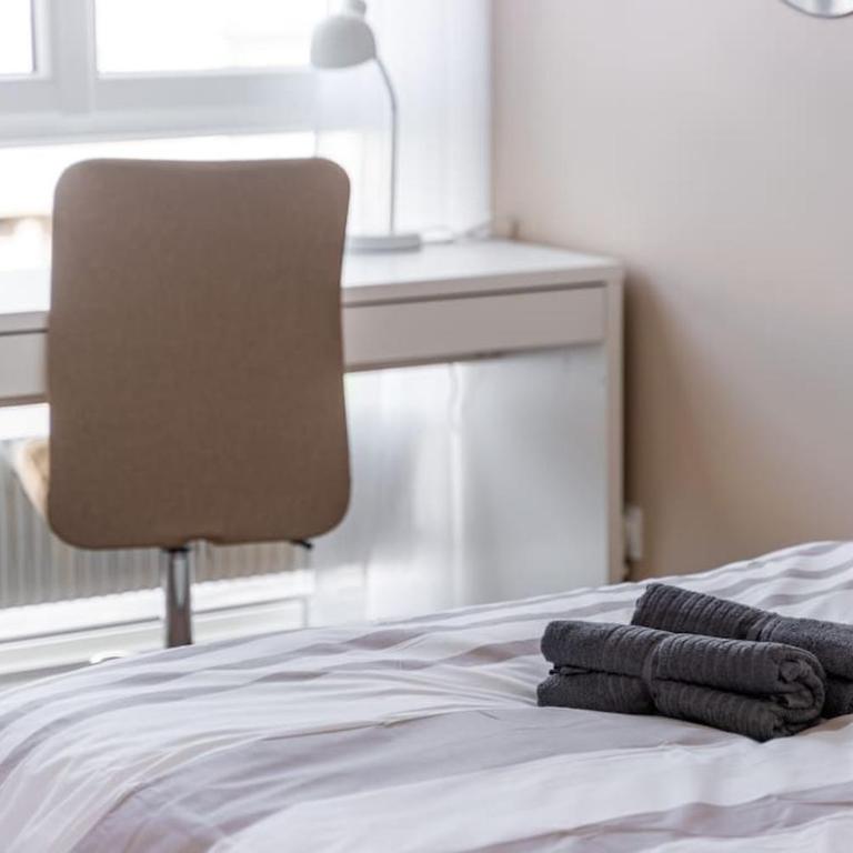 Le Chaleureux, Appartement fraîchement rénové - Appartement 3 Chambres - 2