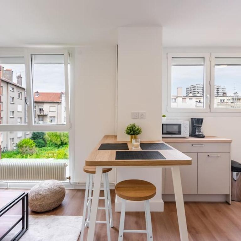 Le Chaleureux, Appartement fraîchement rénové - Appartement 3 Chambres - 33