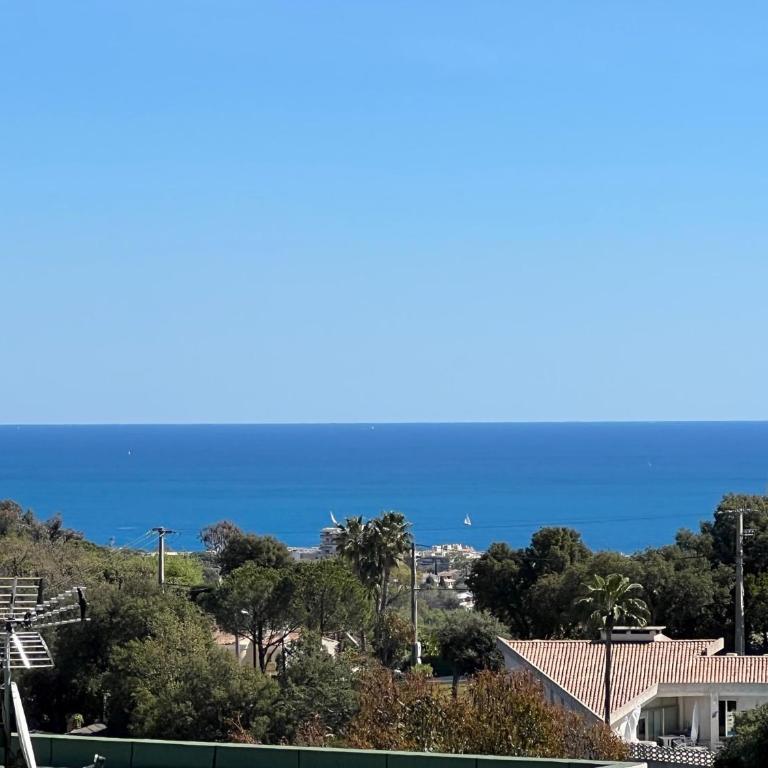 Maison dans résidence avec piscine et tennis - Maison 4 Chambres - 23