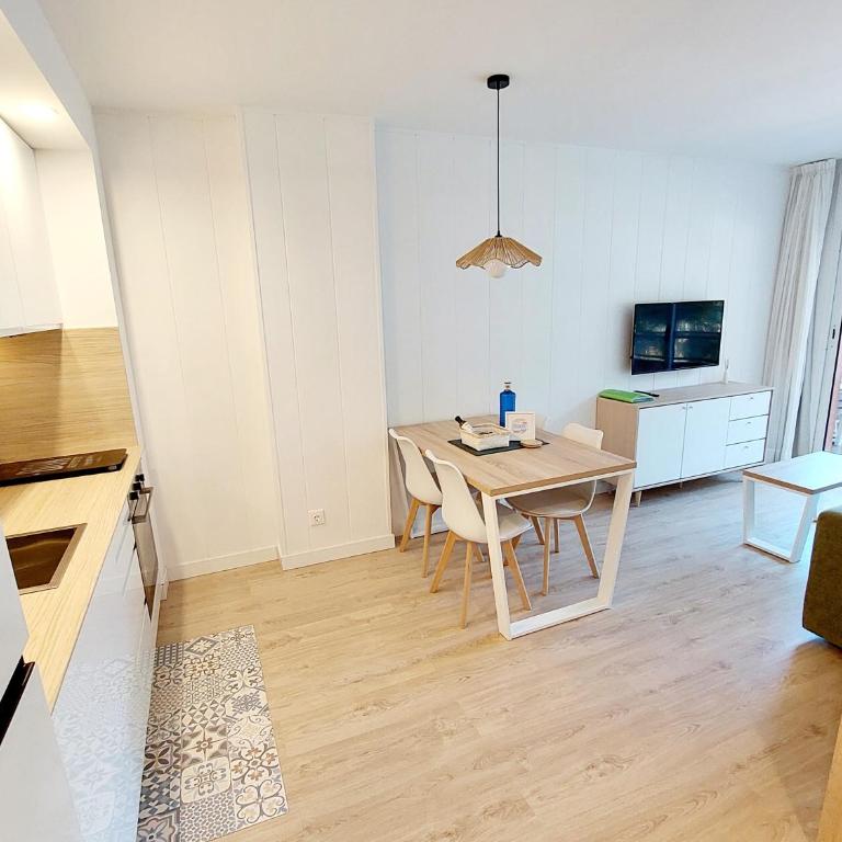 Primera Línea con Vistas al Mar y Piscina - Apartment with Sea View - 15