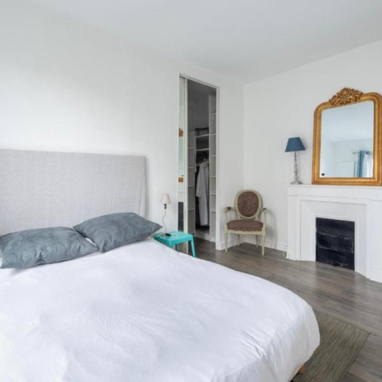 In front of Sacré Cœur - 2 Bedrooms in last floor - Appartement 2 Chambres de Luxe avec Vue sur le Jardin - 12