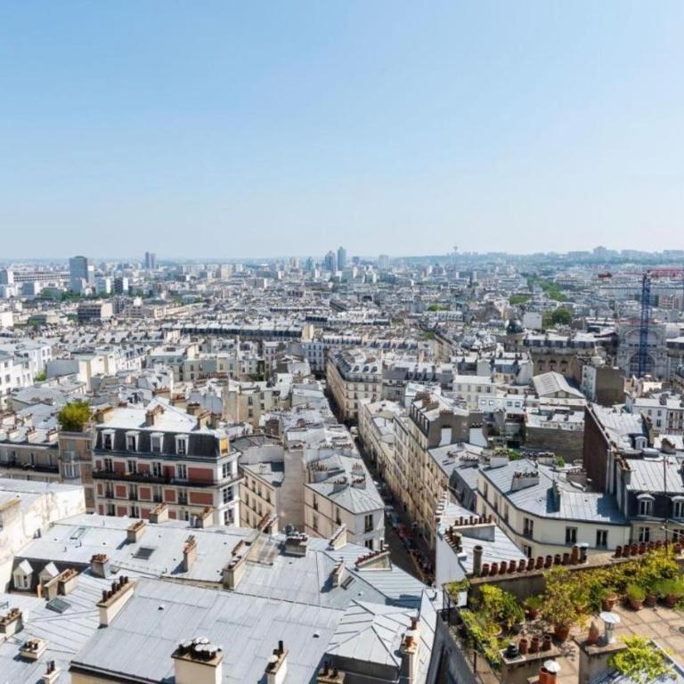 In front of Sacré Cœur - 2 Bedrooms in last floor - Appartement 2 Chambres de Luxe avec Vue sur le Jardin - 13