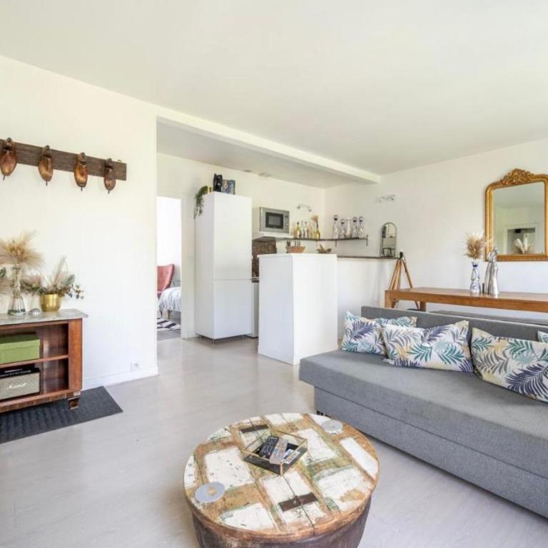 In front of Sacré Cœur - 2 Bedrooms in last floor - Appartement 2 Chambres de Luxe avec Vue sur le Jardin - 6